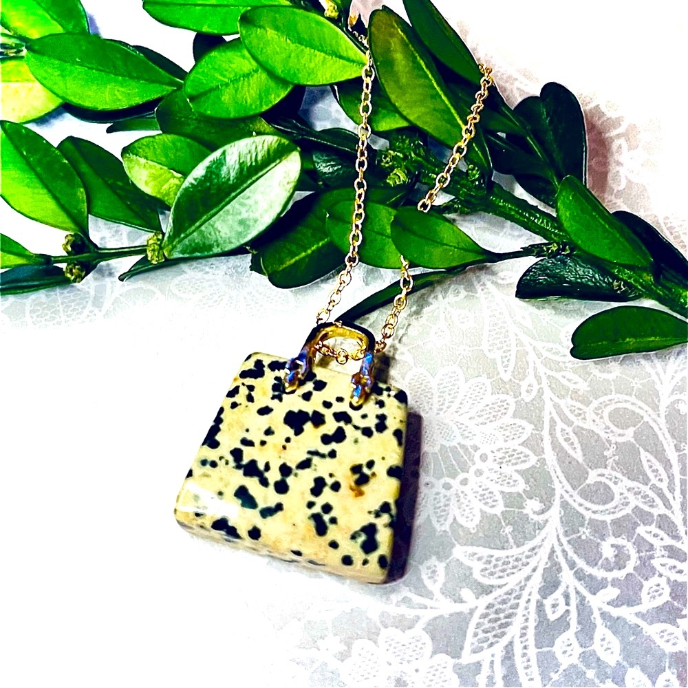 New Artisan 14k Gold Lady Christian Dior Dalmatian Jasper Handbag Necklace - Picture 4 of 17